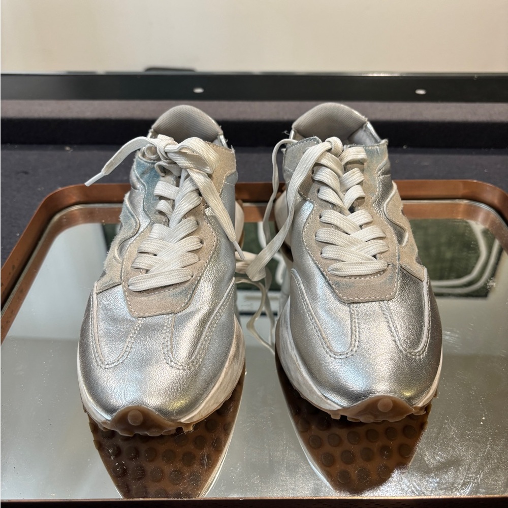 Steve Madden Light Gray Sneakers